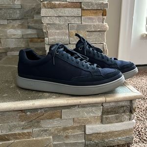 Men’s navy Ugg sneakers size 11